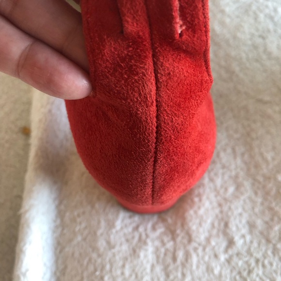 Size 7 Gap Heels - Picture 2 of 8